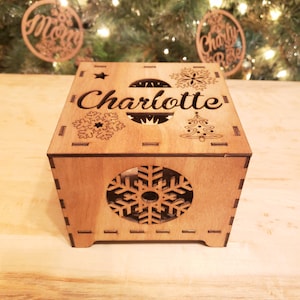 Christmas gift square box - cube