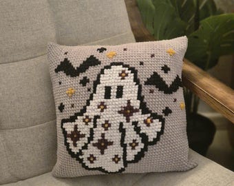 Funda de cojín fantasma de Halloween - patrón de crochet y punto de cruz en pdf.