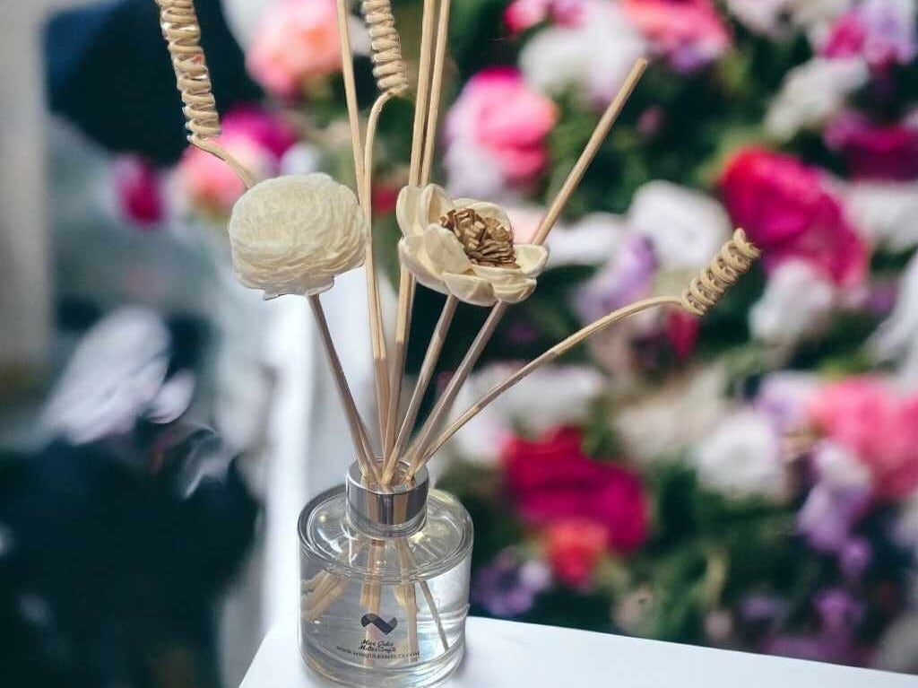 Outdoors Inspired 100ml Room Diffuser With Floral Reeds | Strong ...