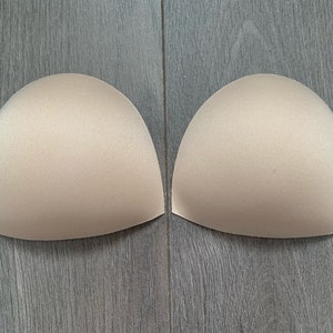 Sew in Bra Cups - Lightly Padded - A to E Cup Black (Ivory, A) :  : Fashion