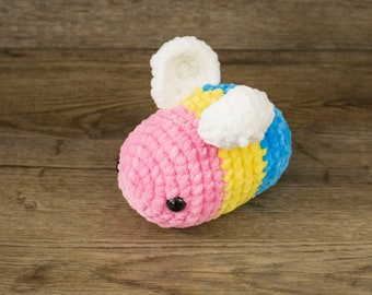 Pansexual Bee Plushie | Crochet Amigurumi Pride Bee | Cute LGBTQIA+ Gift Ideas | Lesbian Trans Bisexual Queer Intersex Asexual Aromantic