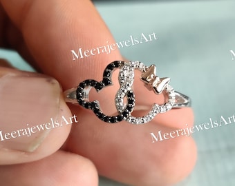 Anillo de diamantes con circonitas de Mickey y Minnie Mouse: plata de ley en dos tonos