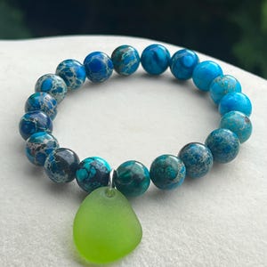 Bracelet en verre de mer véritable avec pierres précieuses, Bracelet de perles, Bijoux en verre de mer, Bracelet empilable, Bracelet en verre de mer, Bracelet mala, Perles de jaspe