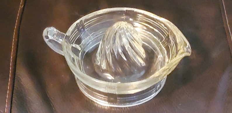 Vintage Clear Glass Juicer Reamer w handle and spout Nice Vintage Clear Glass Juicer Reamer w handle and spout Nice
