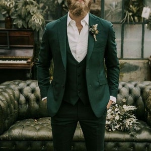 Elegant suits for weddings discount
