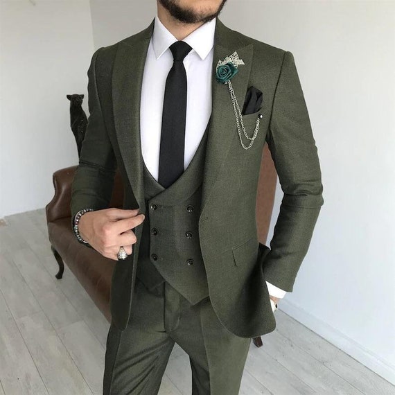 Olive Green Suit Blazer Set Design by Megha Kapoor Label Men at Pernia's  Pop Up Shop 2024