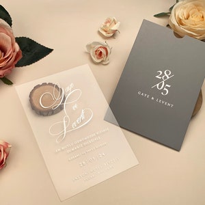 Tarjeta de invitación de acetato transparente con sobre gris, invitaciones de boda de acrílico, impresión en papel plateado
