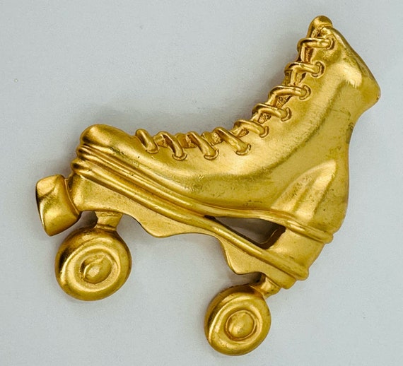 Roller Skate Gold Tone Brooch Pin Large Retro Dis… - image 1