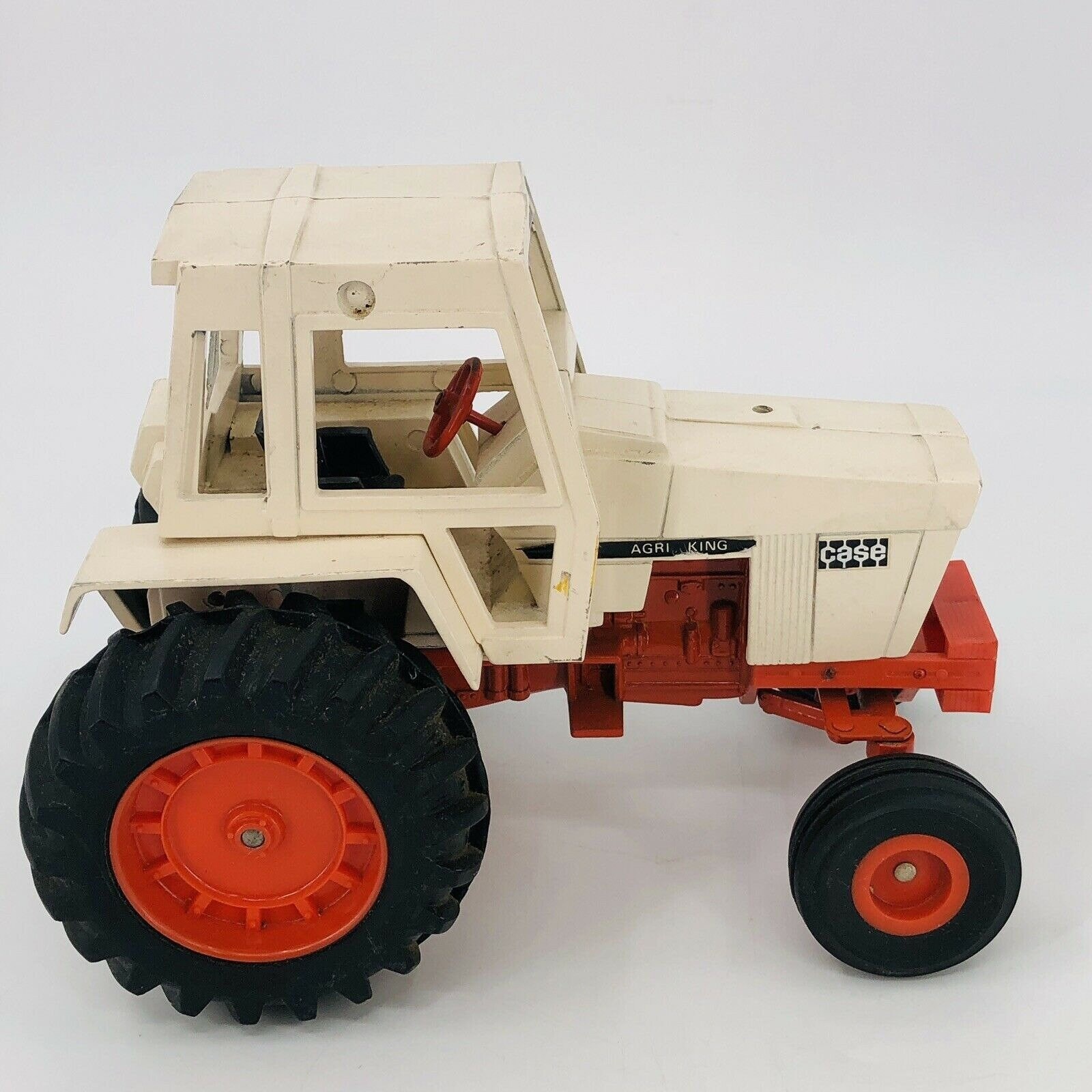 Case Agri King Tractor W/ Cab ERTL Original 1970's Model - Etsy Case Agri King Tractor W/ Cab ERTL Original 1970's Model - Etsy