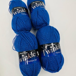 Lote de 4 hilos James C Brett Twinkle en azul cobalto zafiro con hilo metálico DK