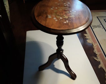 Queen Anne Coffee Table And End Tables : Pair Broyhill Queen Anne Style Solid Cherry Oval End Tables Nightstands Chairish - Compare prices & save money on living room furniture.