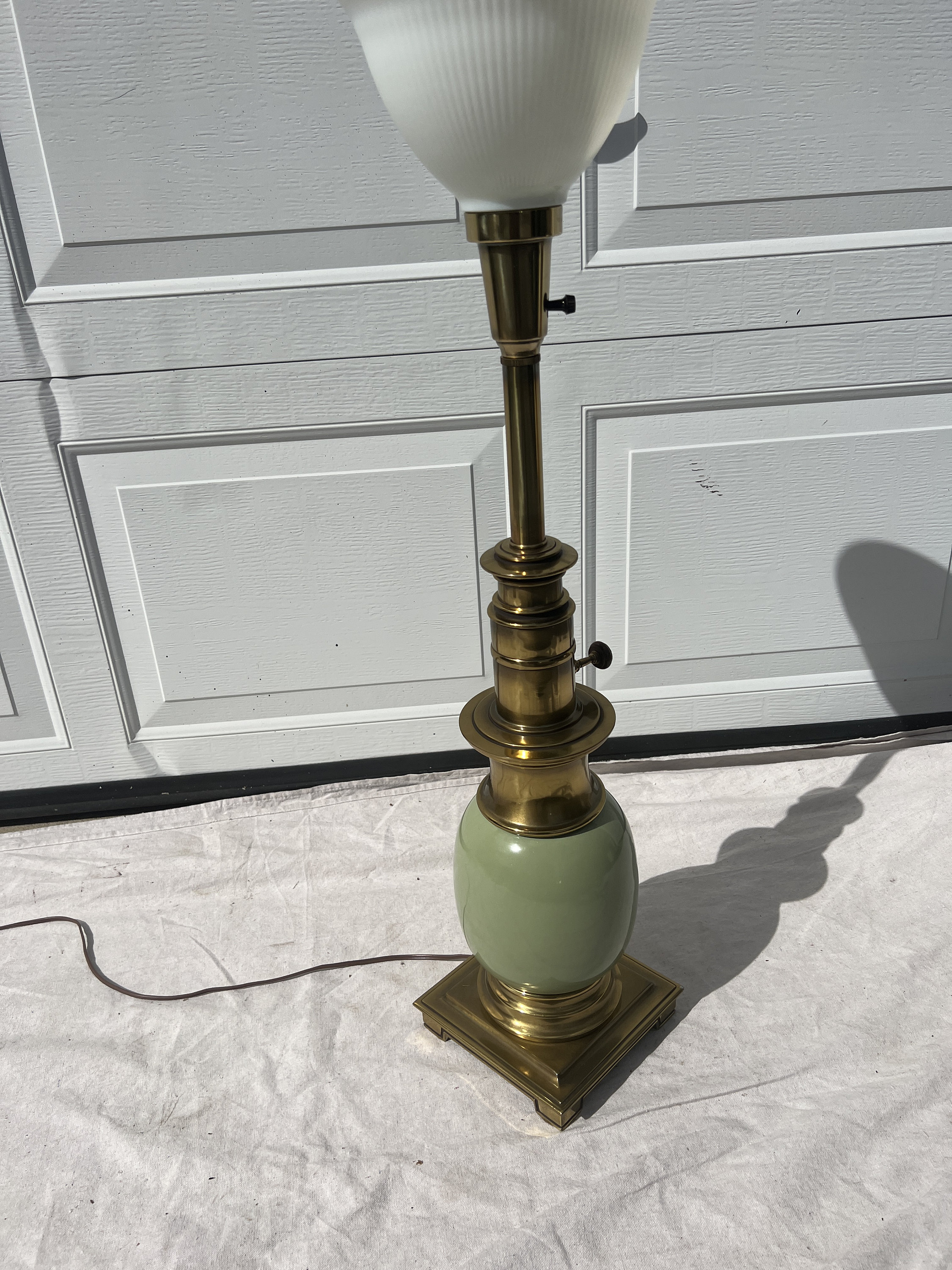 A Vintage, BEAUTIFUL, Hollywood Regency, Collectible, Very