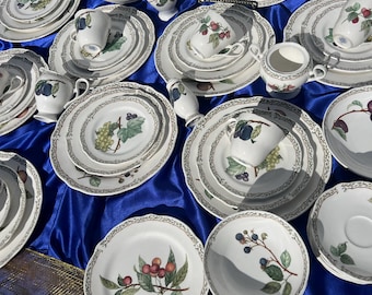 Pair of Noritake 
