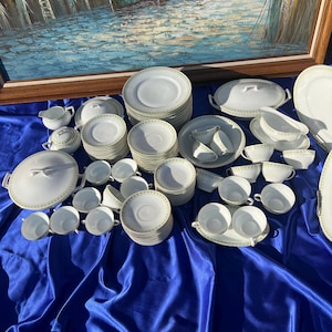 Vintage Bavaria Fine Bone China Dinnerware Set: Service for 12