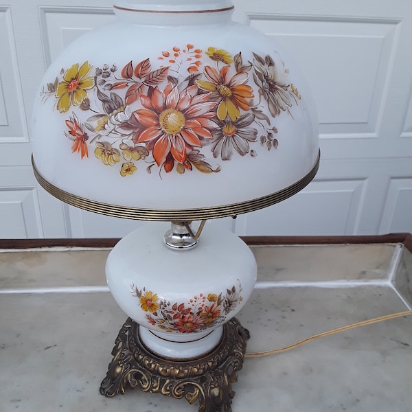 Gorgeous Vintage Gone With The Wind Table/Parlor Lamp with Hand Painted Floral Design & Heavy Bronze Base
