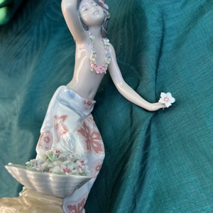 ☆LLADRO☆Aloha☆ItemNo.1478 Lladro 1478 ALOHA Pricing and Reference Guide