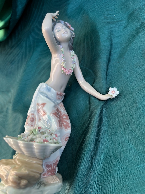 【極美品 絶版 箱付 ハワイ限定品】リヤドロ LLADRO 1478『アロハ』 極美品 絶版 箱付 ハワイ限定品】リヤドロ LLADRO 1478『アロハ