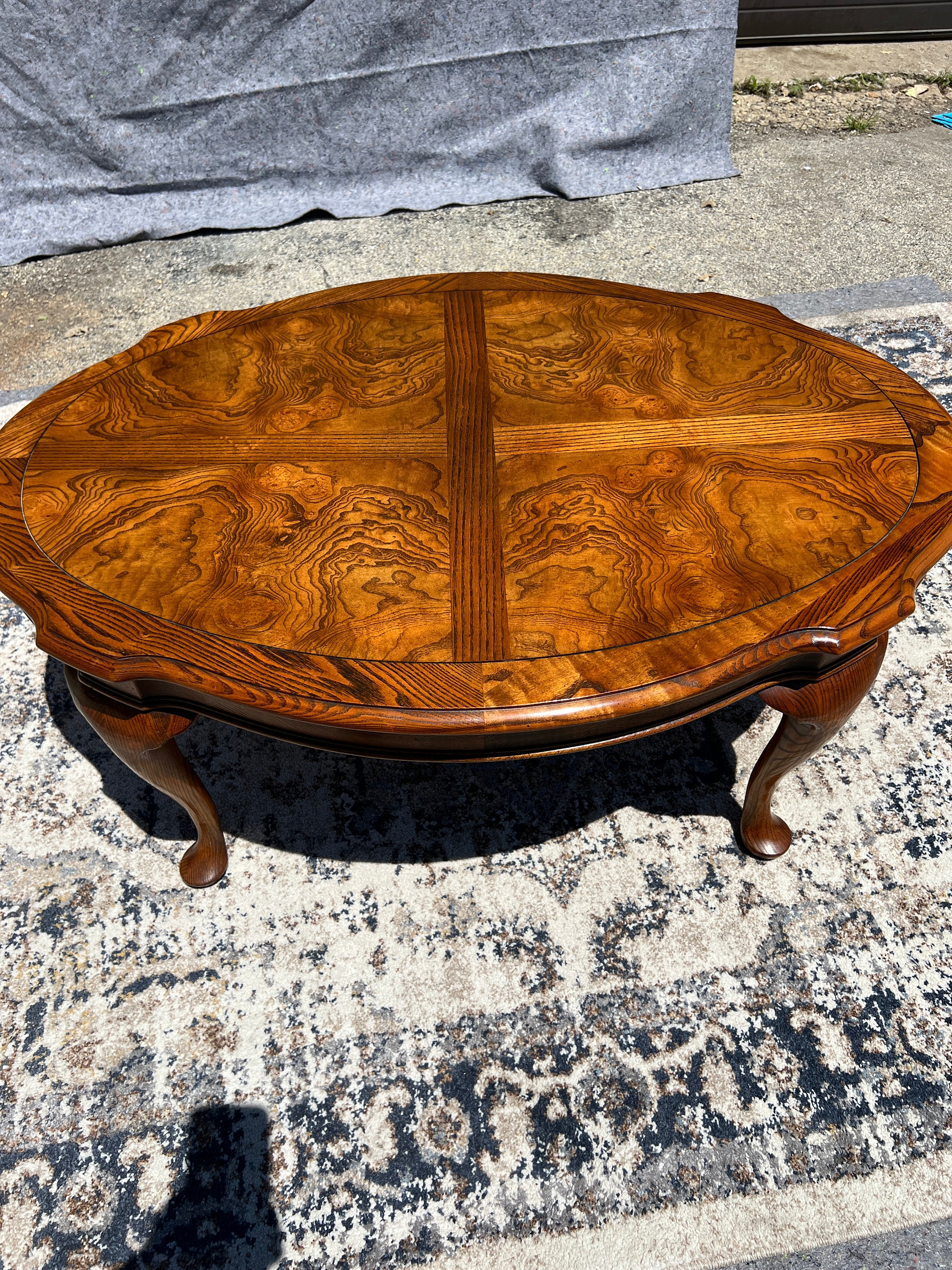 A Vintage French Provincial Style Chippendale Oval Burl Wood