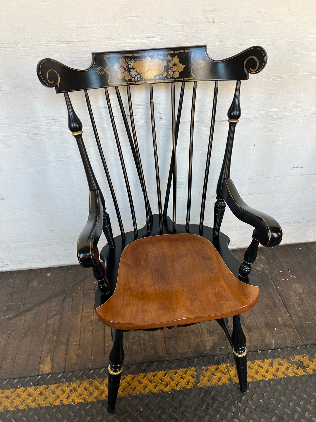 A Ethan Allen Vintage Rare Comb Back Black N Gold Captains