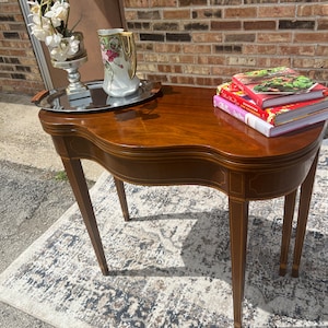 Vintage Kittinger Mahogany Console Table: Extendable Kidney Shape, Inlaid Federal Style