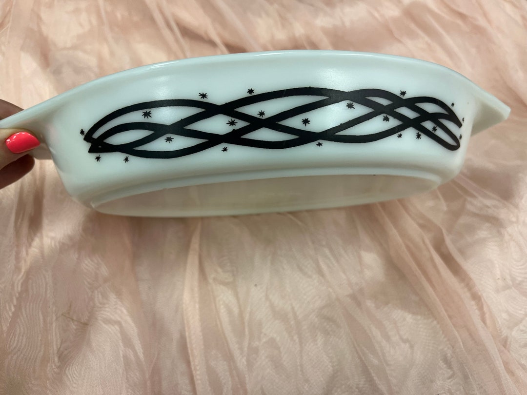 Pyrex Vintage Divided Glass Dish Barb Wire Ribbons and Stars - Etsy