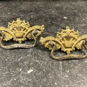 Set of two Victorian crown style vintage drawer polls