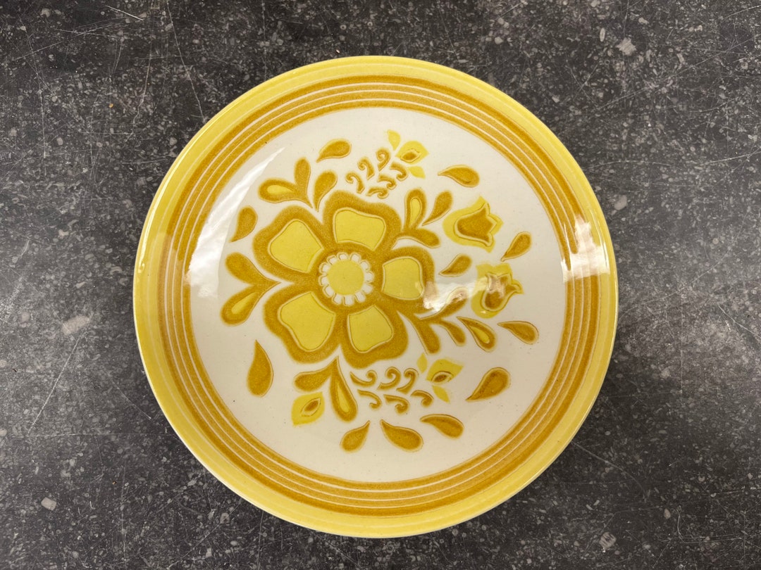 Vintage Set of 4 6 Inch Retro Damsel Royal USA Plates Etsy