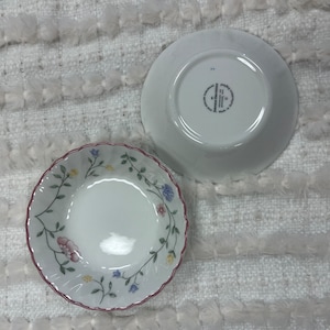 Johnson Brothers Summer Chintz Fruit Bowls Dessert Bowl Set Of 2