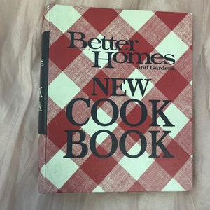 Vintage, better homes, and gardens new cookbook