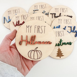 3DFirst Holiday Milestones | Wooden Milestone Disc | My First Photo Markers | Baby's First Year Keepsake | Baby Photo Prop| Baby Shower Gift