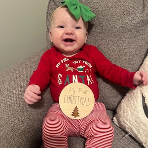 Jalons individuels des premières vacances | Disque d'étape en bois | Souvenir de la première année de bébé | Cadeau baby shower | Premier Noël