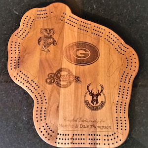 Custom Wisconsin WI cribbage board.  Sports teams. Personalized.