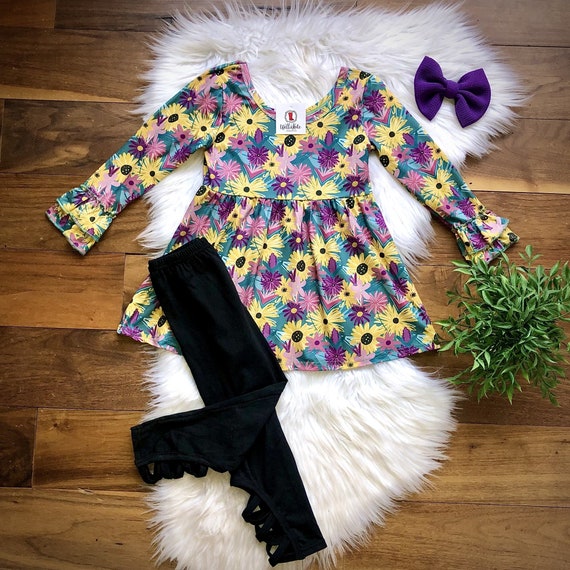 Size 5/6: Sunflowers and Daisies Girls 2 Piece Top and Legging Set 