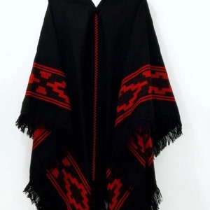 PONCHO - Argentine Tradition Poncho - Handmade - Unisex - Men&#39;s Poncho - Women&#39;s Poncho - Gaucho Poncho - Measurement 140x180cm - FREE SHIPPING