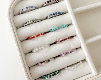 Anillos de piedras preciosas delicadas con piedras de nacimiento/zodíaco/cristal, cumpleaños, regalos para ella, aguamarina, turmalina, malaquita, granate, citrino, amatista