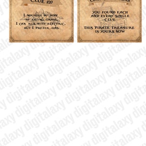 Op de afbeelding: Twee bruine, rechthoekige kaarten met een vintage uitstraling. De eerste kaart heeft de tekst "CLUE #20" en een raadsel over een voertuig. De tweede kaart heeft de tekst "CONGRATULATIONS" en zegt "Je hebt alle aanwijzingen gevonden. Deze piratenschat is van jou."