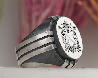 Customizable Silver Ring with Unique Design and Blue/Red Zircon Stones on the Edge for Personalized Family Crests and Logos Engraving