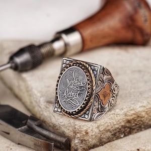 Custom Engraved Men&#39;s Silver Ring, Handcrafted Name Calligraphy Signet, Personalized Square Monogram Ring
