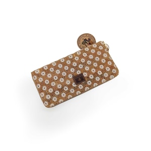 Cartera y tarjetero de corcho con cremallera sostenible vegano y orgánico ecológico ligero duradero impermeable hecho en Portugal