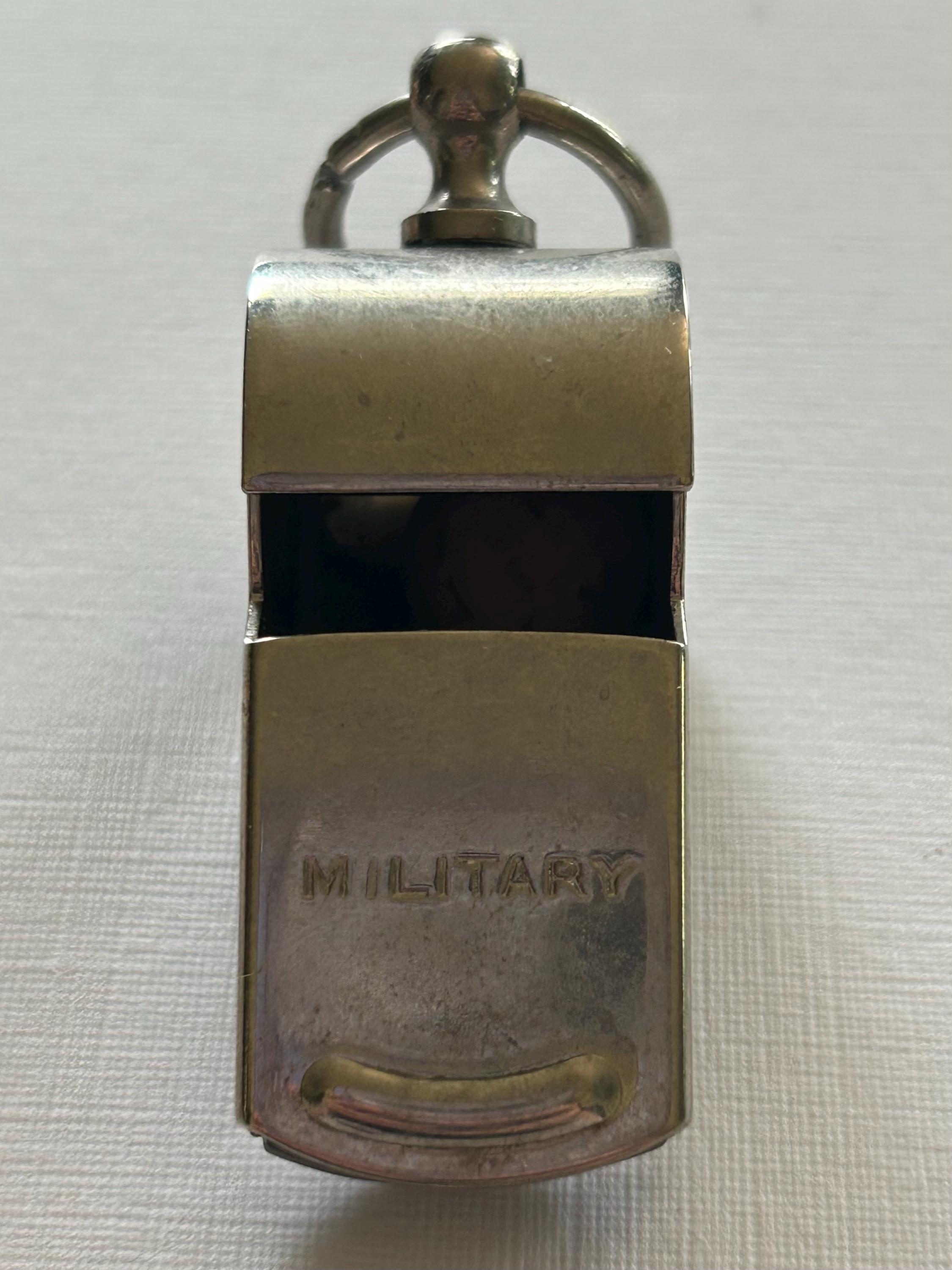 RARE 1940s A2 military Whistleホイスル RARE 1940s A2 military Whistleホイスル Vintage Military