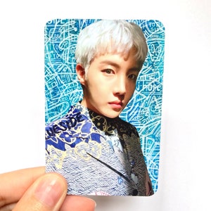 blaue Seite j-hope Fotokarte | bts Fotokarte | Hoseok Fotokarte | hopeworld Fotokarte | Hobi Fotokarton | bts Rapport | Hühner-Nudelsuppe
