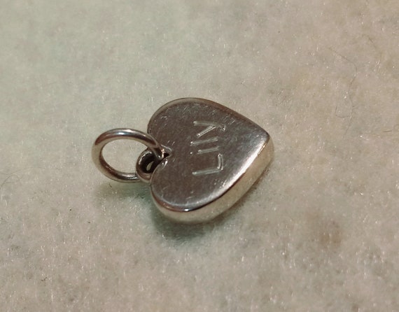 James avery shop lily charm