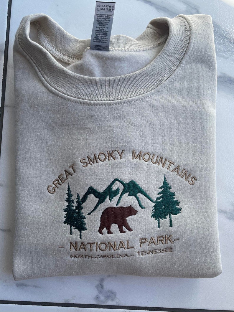 Great Smoky Mountain Embroidered Sweatshirt 