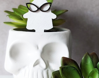 Ghastly Ghosts with Glasses Wood Plant Marker van Ariell Forrest
