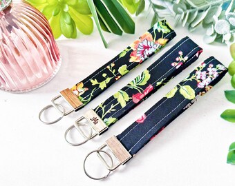 Onyx Floral Wood Covered + Gegraveerde Sleutelhanger Sleutelhanger Polsbandje door Ariell Forrest