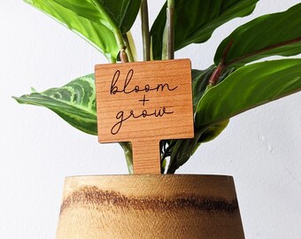 Bloom and Grow Kersenhout Plant Marker van Ariell Forrest