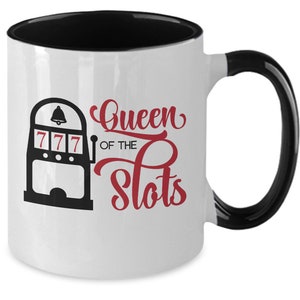 Regalos de juego, Regalo para ella, Regalos para jugadores de máquinas tragamonedas, reina de las tragamonedas, taza de café divertida, juegos de tragamonedas, jugador de casino,