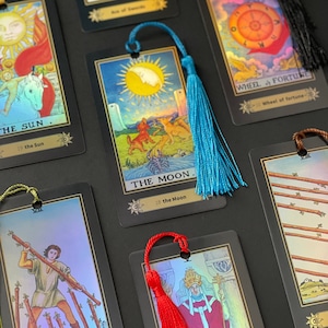 Marcador de cartas del tarot holográficas elegidas intuitivamente con lectura en miniatura, accesorios de libros de tendencia, regalos populares de Booktok en TikTok