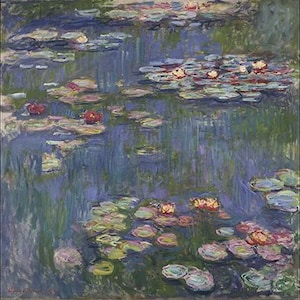 Puede incluir: Una pintura de un estanque con nen&uacute;fares. El agua es de color azul claro y los nen&uacute;fares son de color rosa, blanco y amarillo. Las hojas de los nen&uacute;fares son verdes y algunas est&aacute;n parcialmente sumergidas en el agua.