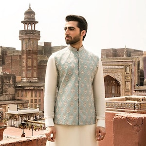 Handmade Silk Blend Kurta Set: Embroidered Vest, Slim Fit
